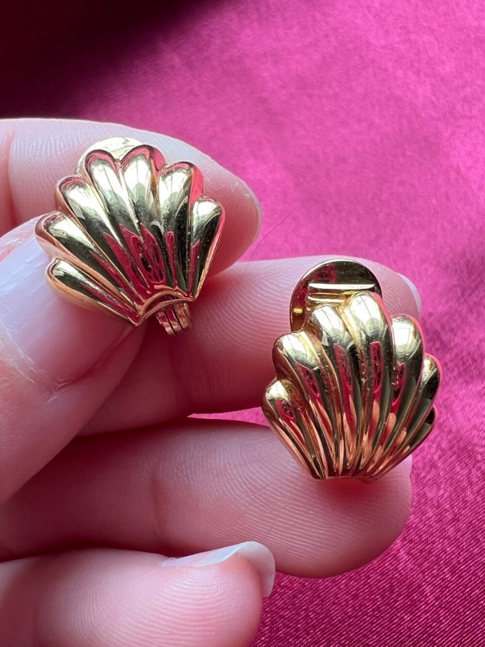 Monet Gold Tone Seashell Clip On Earrings